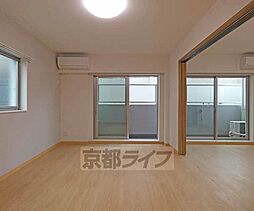 京都市営烏丸線 烏丸御池駅 徒歩7分の賃貸マンション 4階2LDKのリビング/ダイニング