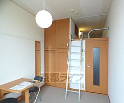 レオパレスグランブル 105 1階1Kのリビング/ダイニング