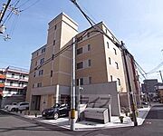 出町柳駅より徒歩9分 築9年8ヶ月 5階建の賃貸物件