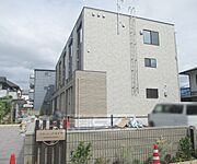 久津川駅より徒歩3分 3階 新築の賃貸物件