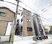 太秦駅より徒歩9分 3階 築1年7ヶ月の賃貸物件