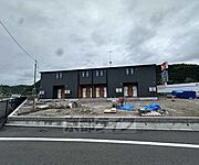 八木駅より徒歩7分 1階 築1年2ヶ月の賃貸物件