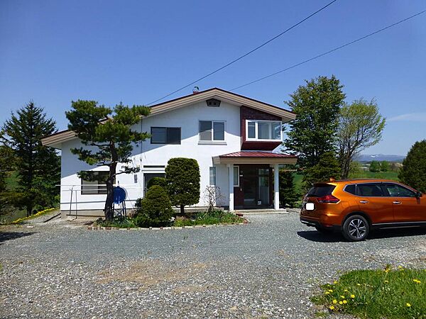 detached 北海道富良野市字老節布
地図を見る