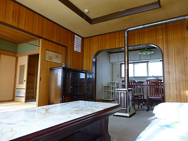 detached 北海道富良野市字老節布
地図を見る