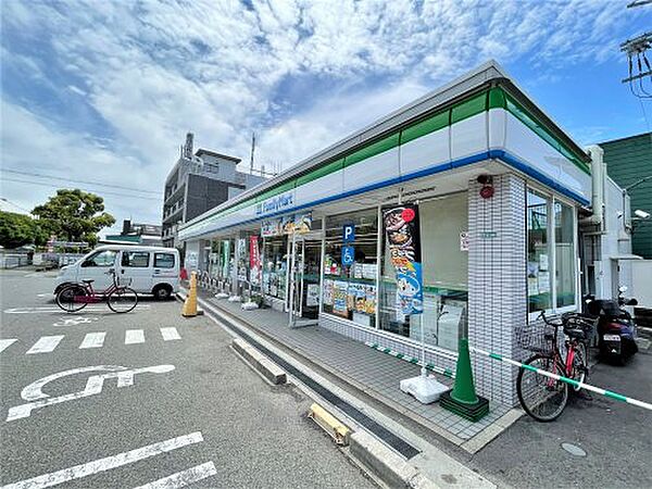 画像26:【コンビニエンスストア】ファミリーマート 堺大泉緑地店まで473ｍ