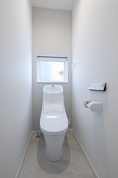 【建物プラン例】建物価格：1500万円、建物面積：82.64m2、間取：3LDK