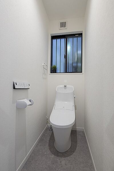 【建物プラン例】建物価格：1200万円、建物面積：66.11m2、間　　取：3LDK