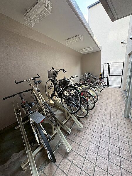 知識豊富なスタッフ達がお客様をサポートし、マイホーム探しのお手伝い！