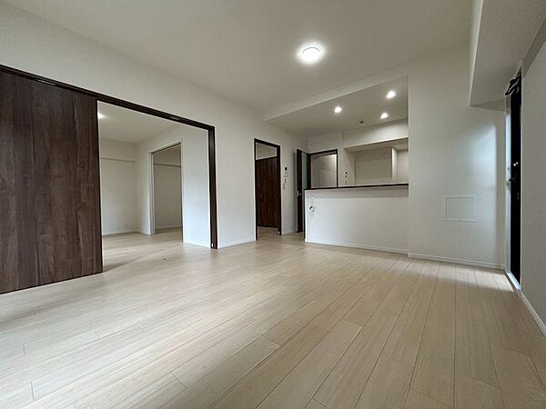 【CASAの仲介】セントポリア北大阪ヴィソン弐番館　■阪急線とJR線の2wayアクセス可能　■南向き・東向きバルコニーにつき陽当り良好