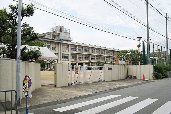 池田市立石橋小学校（1097m）