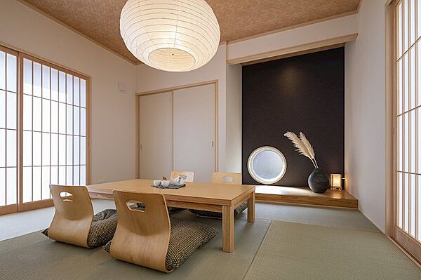 【建物プラン例】価格：2400万円、建物面積：132.23m2、間取：4LDK