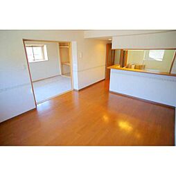ネオスＡ館 201 2階3LDKのリビング/ダイニング