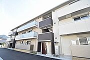 上安駅より徒歩6分 3階 築4年11ヶ月の賃貸物件