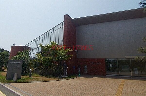 画像15:函館市中央図書館 650m