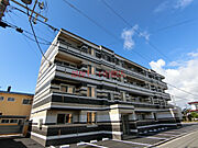 五稜郭駅より徒歩19分 築7年 4階建の賃貸物件