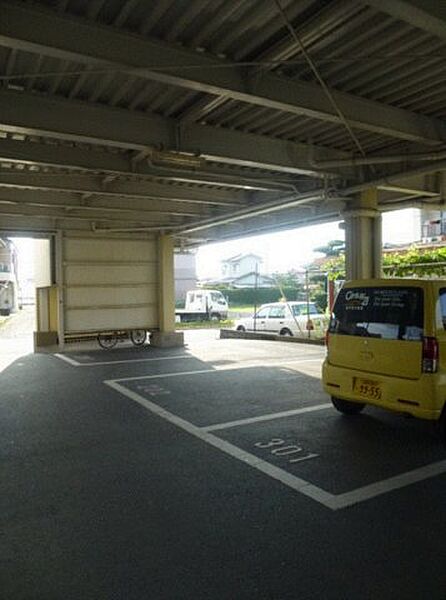 画像14:駐車スペースもあります