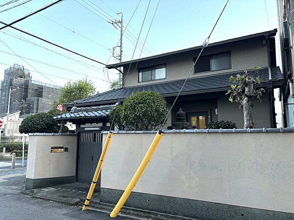 積水ハウス施工の中古一戸建て！建物面積は広々約51.99坪ございます。