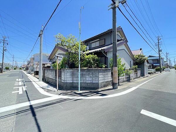 約70坪のゆとりある敷地に建つ平成4年築の2階建て中古戸建てです！