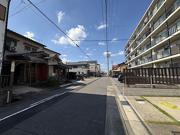 保育園・小中学校が徒歩圏内にあり、子育て世帯も安心です！