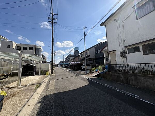 閑静な住宅街に佇む落ち着いた住環境！穏やかな毎日をお過ごしいただけます!