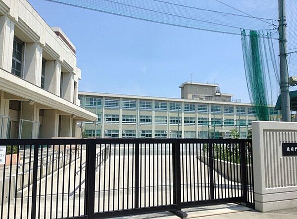楠小学校まで　500m　徒歩約7分●【校訓】仲よく　進んで　根気よく　