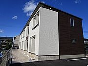 県総合運動場駅より徒歩2分 1階 築8年8ヶ月の賃貸物件