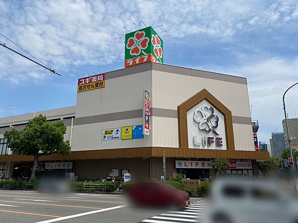 ライフ神戸駅前店　徒歩約8分