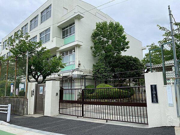 渦が森小学校　徒歩約15分