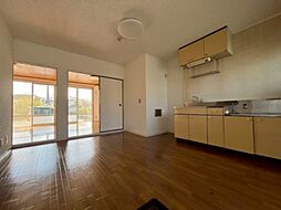 JR中央本線 西八王子駅 バス10分 神社前下車 徒歩11分の賃貸アパート 1階2DKのリビング/ダイニング