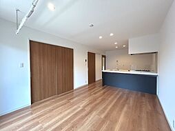 JR八高線 小宮駅 徒歩6分の賃貸アパート 2階2LDKのリビング/ダイニング