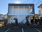 小作駅よりバス20分 徒歩6分 築26年6ヶ月 2階建の賃貸物件