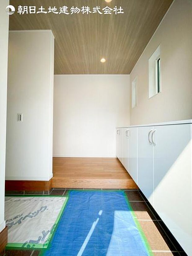 すぐの見学や資料請求などお気軽にお問い合わせお待ちしております