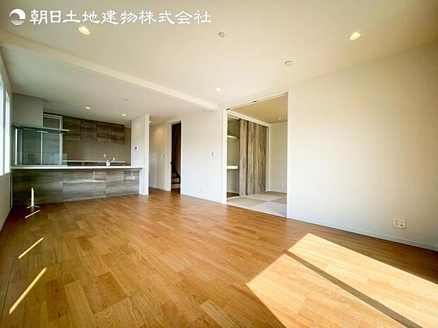 すぐの見学や資料請求などお気軽にお問い合わせお待ちしております