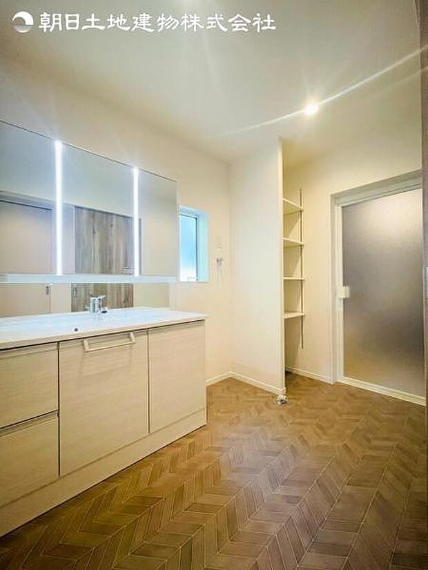 すぐの見学や資料請求などお気軽にお問い合わせお待ちしております