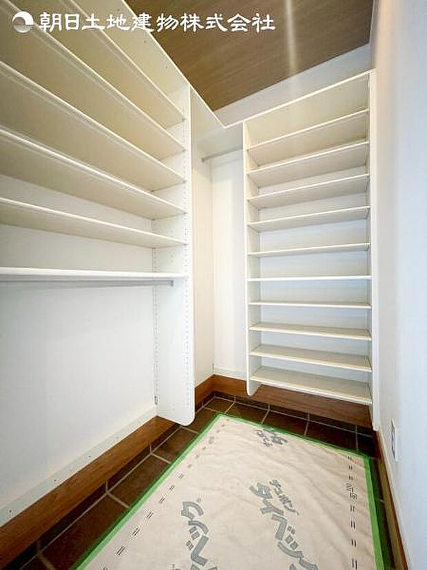 すぐの見学や資料請求などお気軽にお問い合わせお待ちしております