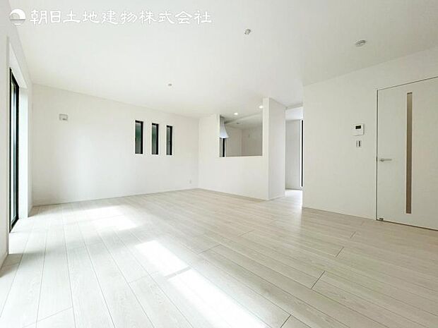 すぐの見学や資料請求などお気軽にお問い合わせお待ちしております