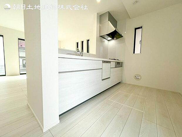 すぐの見学や資料請求などお気軽にお問い合わせお待ちしております