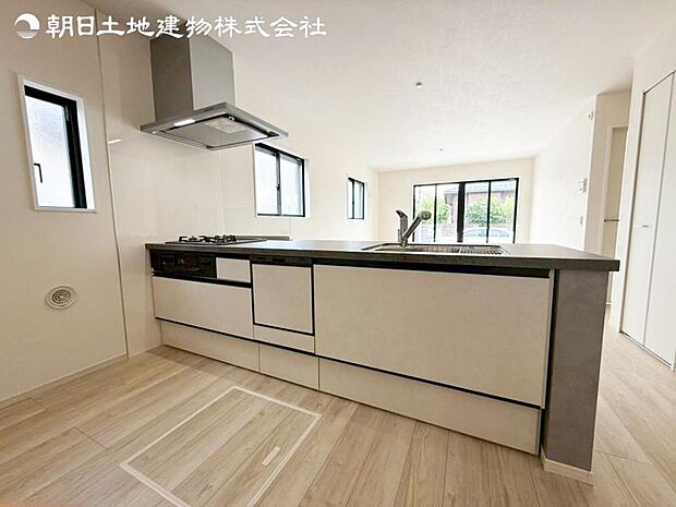 すぐの見学や資料請求などお気軽にお問い合わせお待ちしております