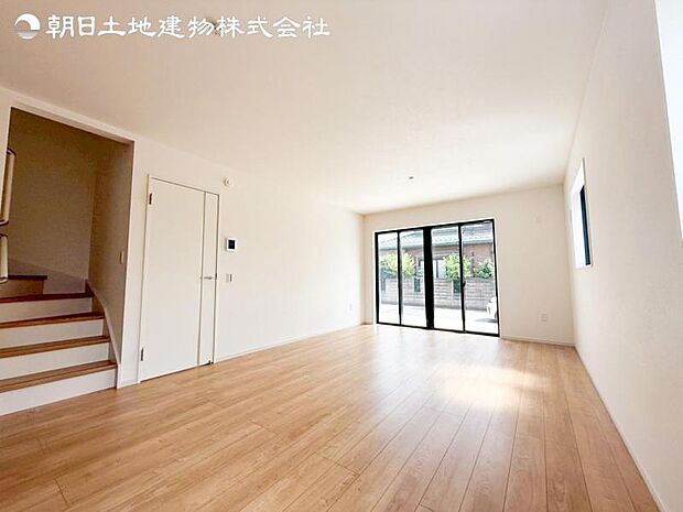 すぐの見学や資料請求などお気軽にお問い合わせお待ちしております