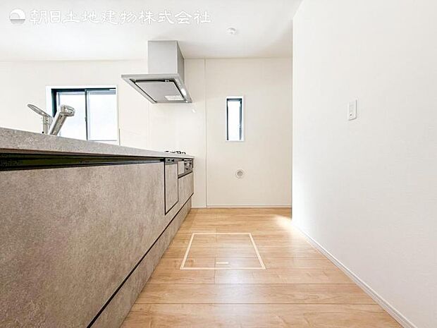 すぐの見学や資料請求などお気軽にお問い合わせお待ちしております