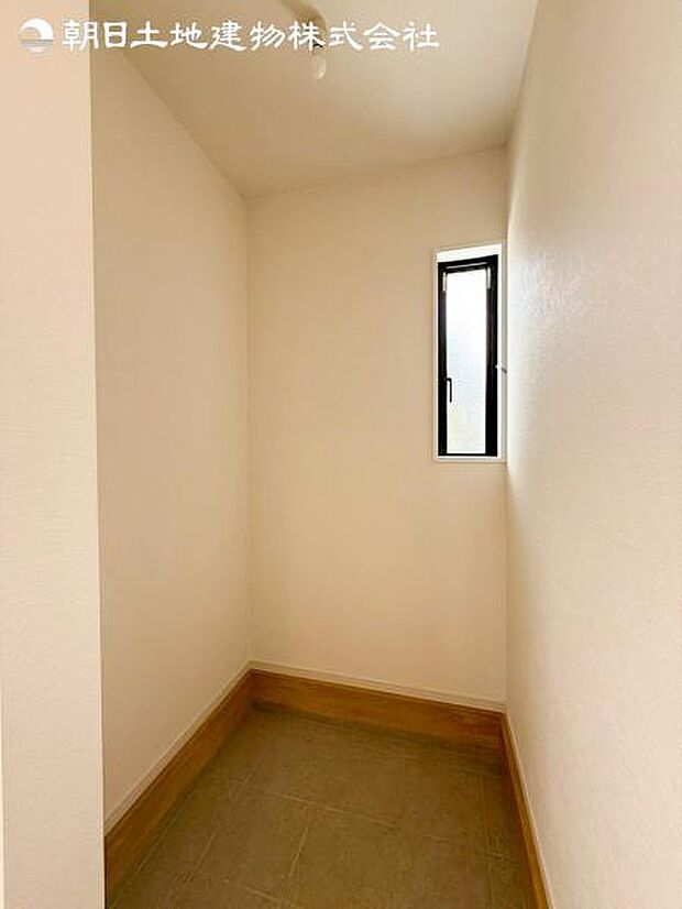 すぐの見学や資料請求などお気軽にお問い合わせお待ちしております