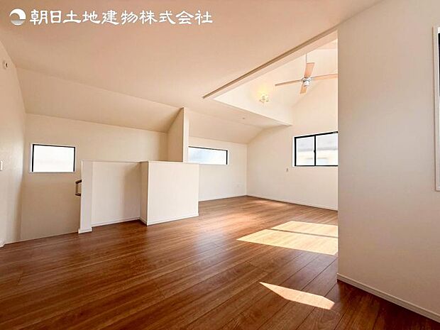 すぐの見学や資料請求などお気軽にお問い合わせお待ちしております