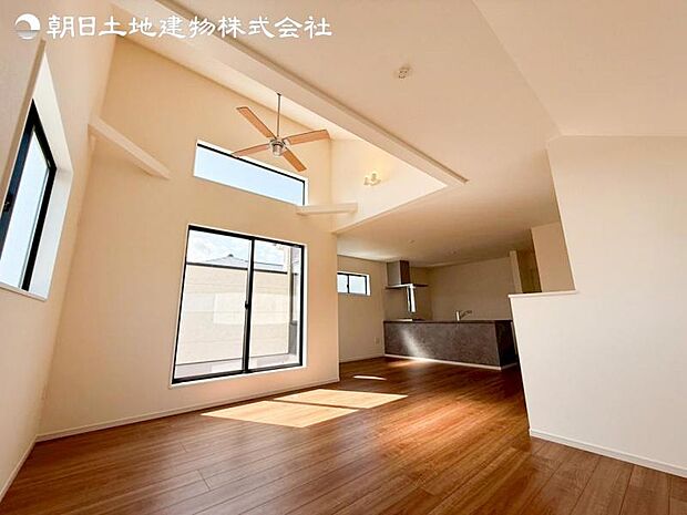 すぐの見学や資料請求などお気軽にお問い合わせお待ちしております