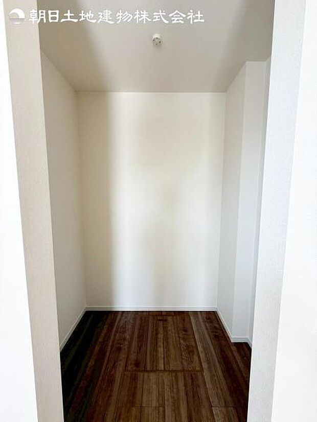 すぐの見学や資料請求などお気軽にお問い合わせお待ちしております