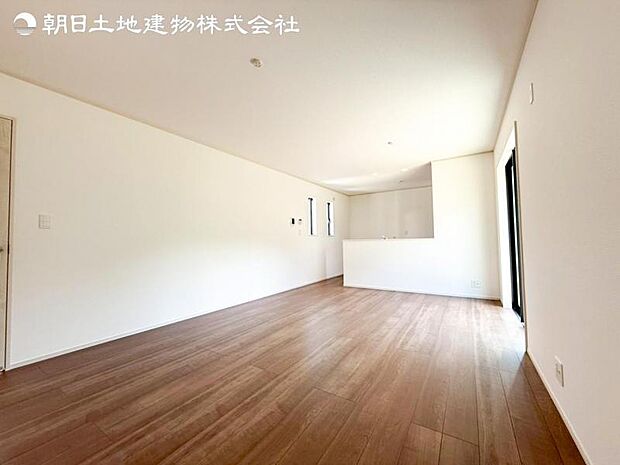 すぐの見学や資料請求などお気軽にお問い合わせください