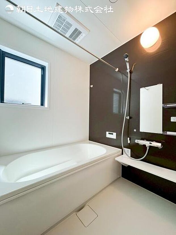 ご見学予約や資料請求などお気軽にお問い合わせください