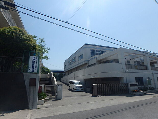 東柿生小学校まで約325ｍ