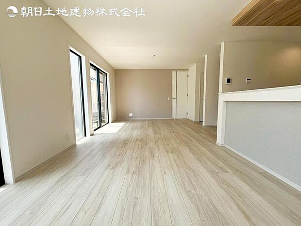 ご見学予約や資料請求などお気軽にお問い合わせください