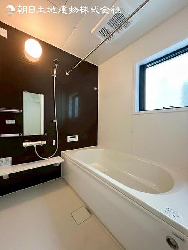 ご見学予約や資料請求などお気軽にお問い合わせください