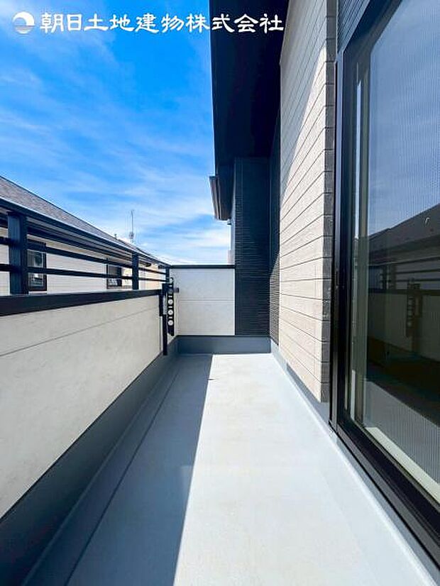 ご見学予約や資料請求などお気軽にお問い合わせください